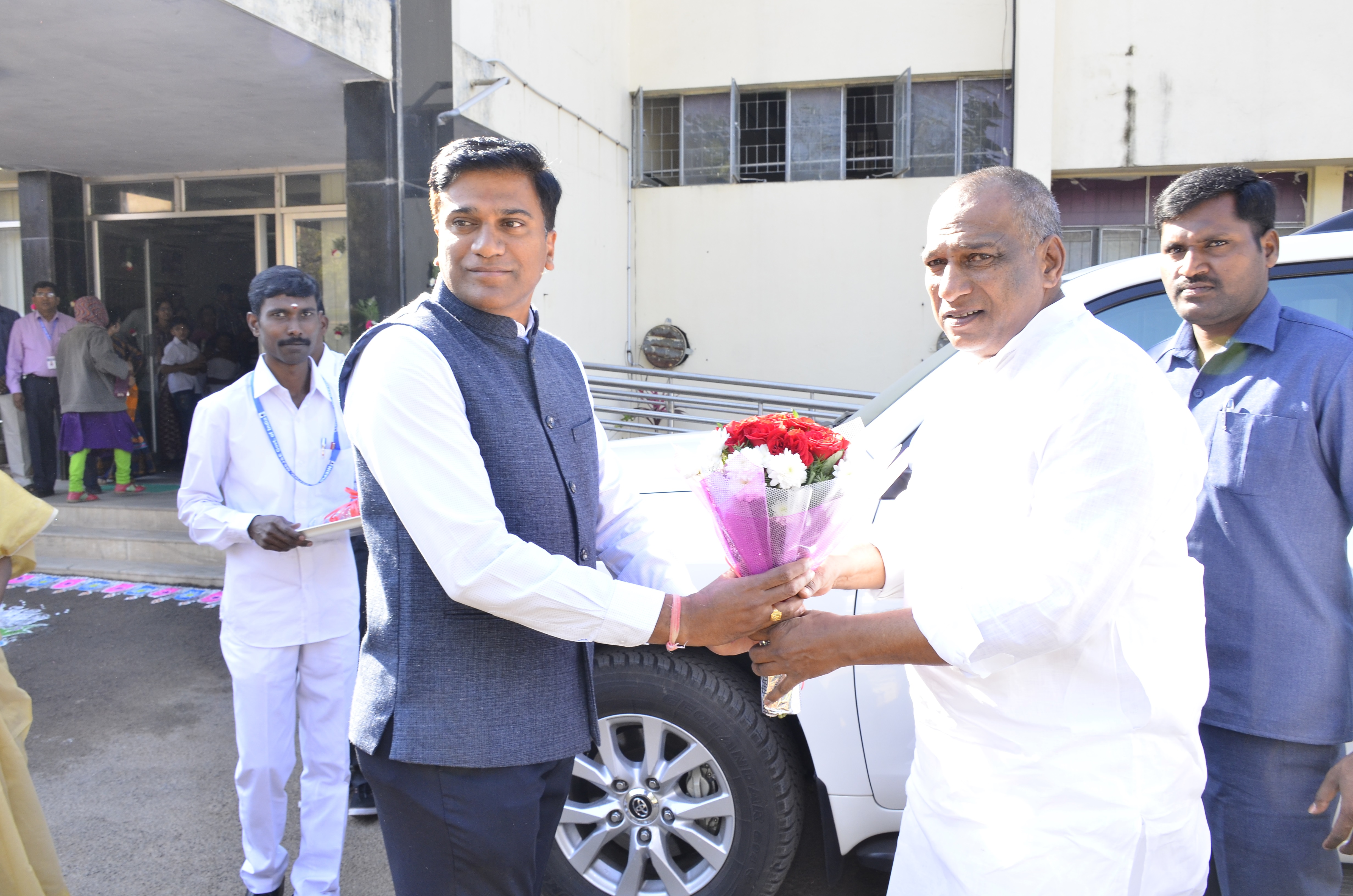 Visit of Shri.Thaawarchand Gehlot_three_size photo